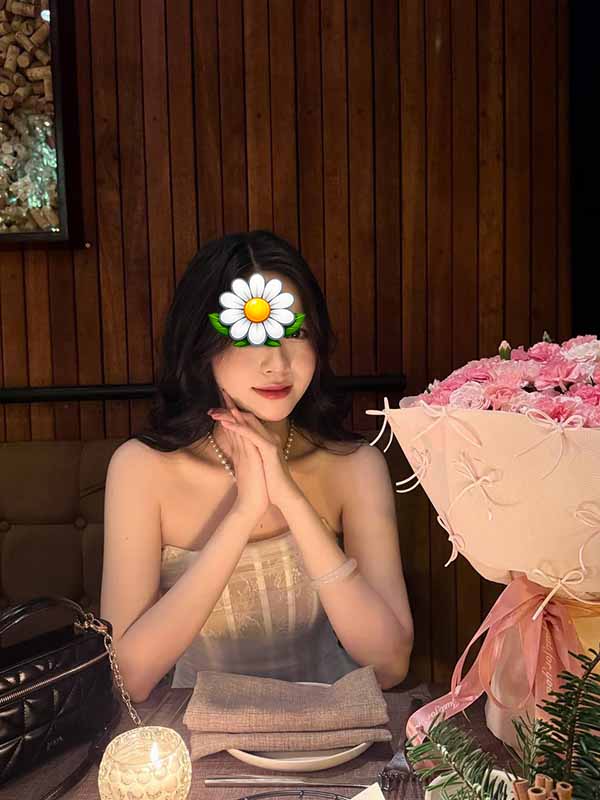Lê Lê - Người đẹp Nghĩa Phú nóng bỏng như lửa đêm