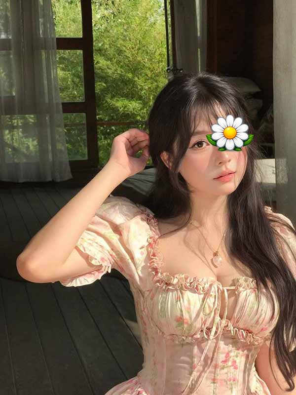 Ngọc Lan - Gái làm tiền Quảng Thành bím hồng ướt át