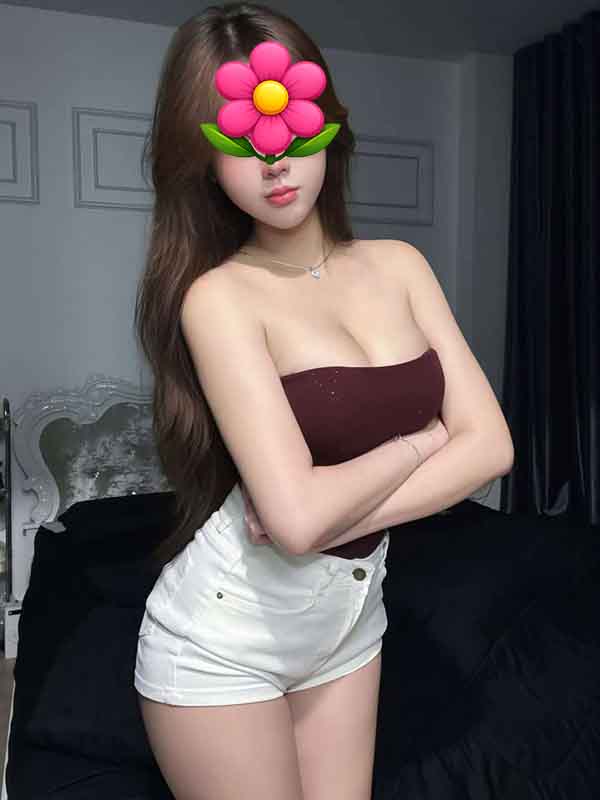 Hồng Nga - Sinh viên Tân Hà trẻ trung, xinh đẹp