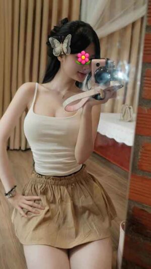 Thu Hà - Kiều nữ Phúc Thọ Lâm Hà vòng 1 căng tròn săn chắc