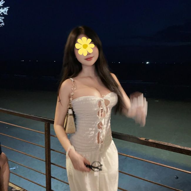 Anh Thư - Nàng Thơ Hải Ninh Ngọt Ngào, Mông Lớn - Ảnh 2
