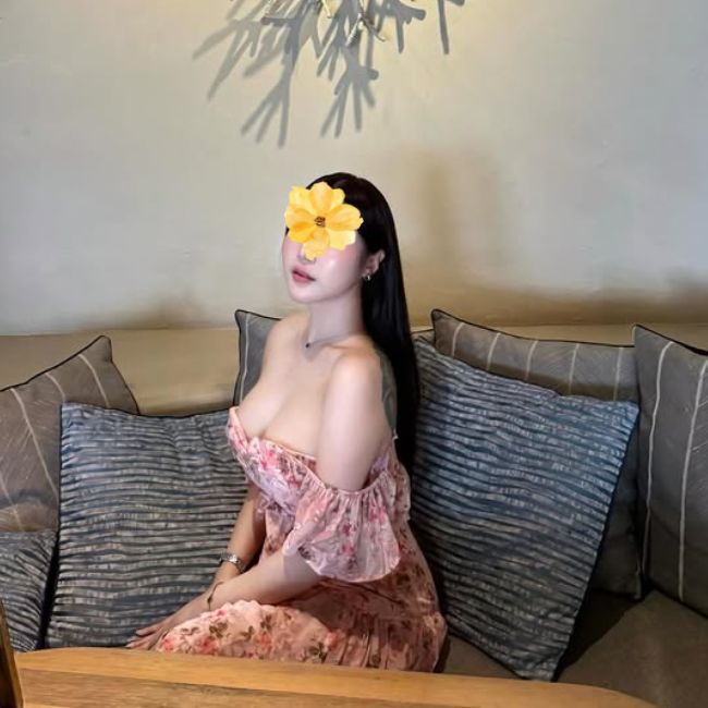 Hương Thủy - Phò Phan Thiết Lồn Ướt Át, Vú Nẩy Lửa Cuồng Dâm - Ảnh 3