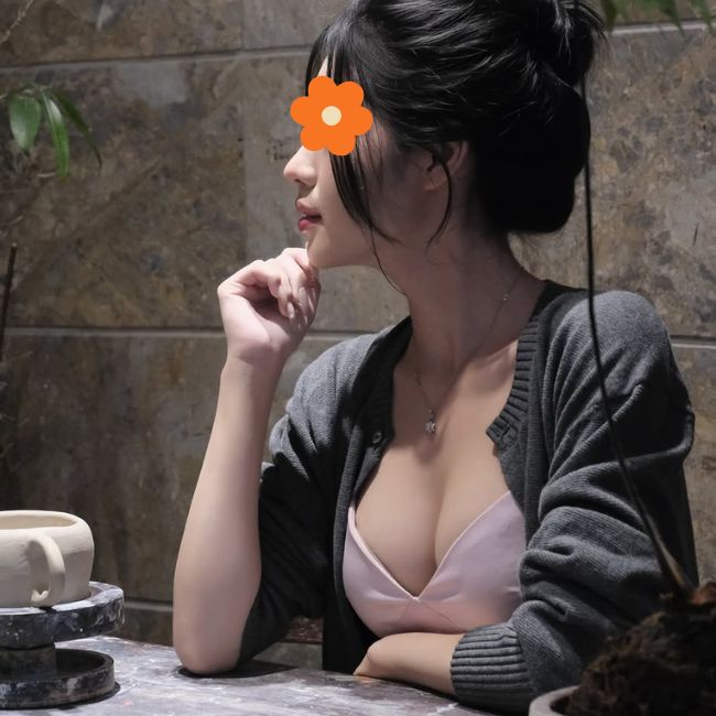 Thanh Ngân - Kỹ Nữ Sông Lũy Lồn Sâu Nóng Bỏng